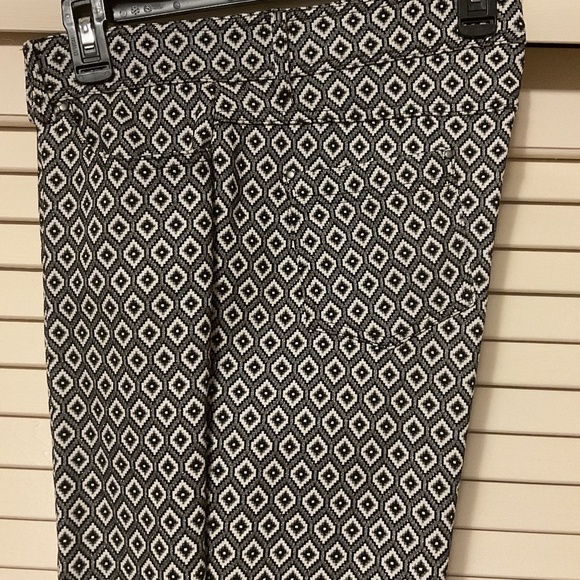 Woman Stretch Pants Black/white Light Silver Metallic  Size US 16 - Picture 4 of 9